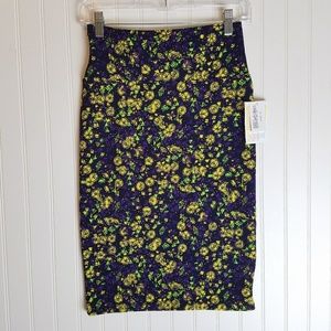 LuLaRoe Cassie Purple & Yellow Floral Print XS